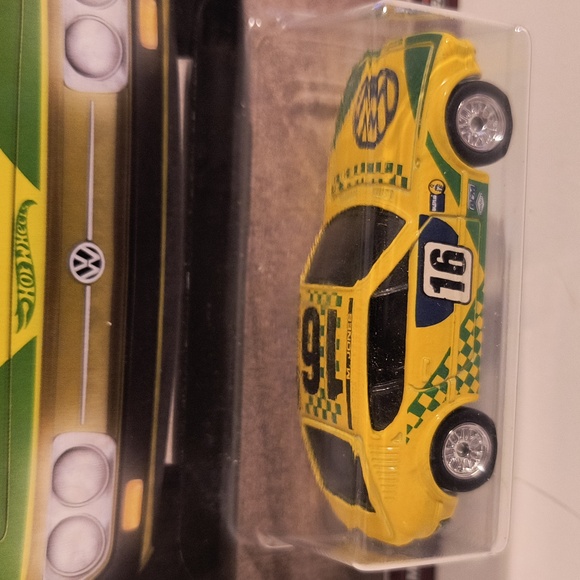D2 Hot Wheels Volkswagen SP2 air cooled - Picture 2 of 3
